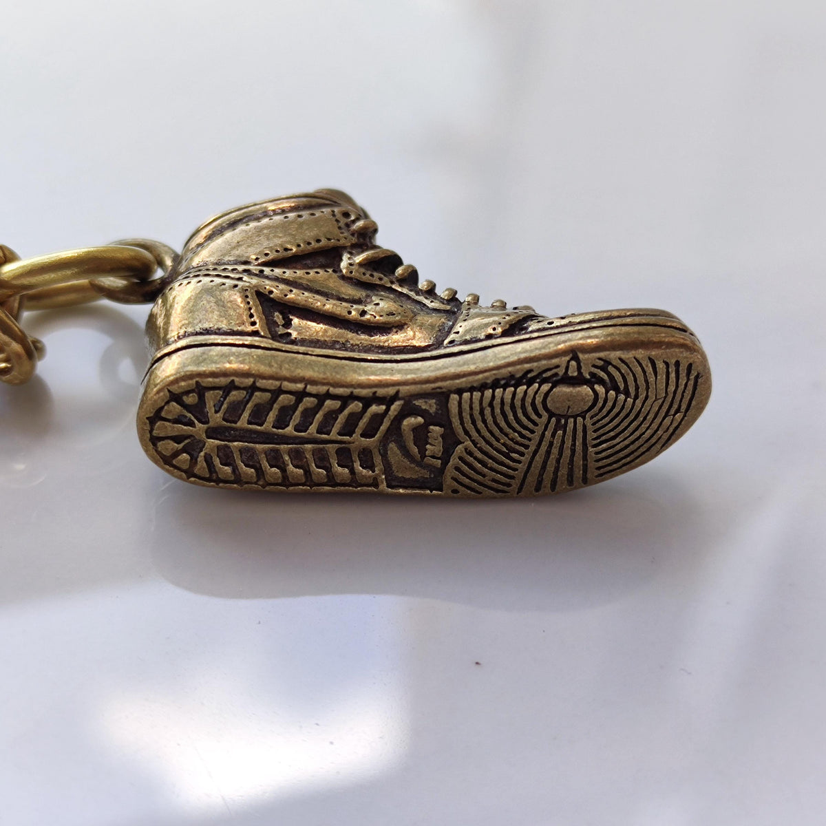 Brass Sneaker Keychain — Vintage Mini Shoe Charm for Streetwear Collectors & Sneakerheads