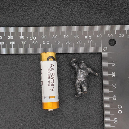 Brass Giant Gorilla Figurine — Oxidised Black Monster Desk Sculpture & Film Fan Collectible