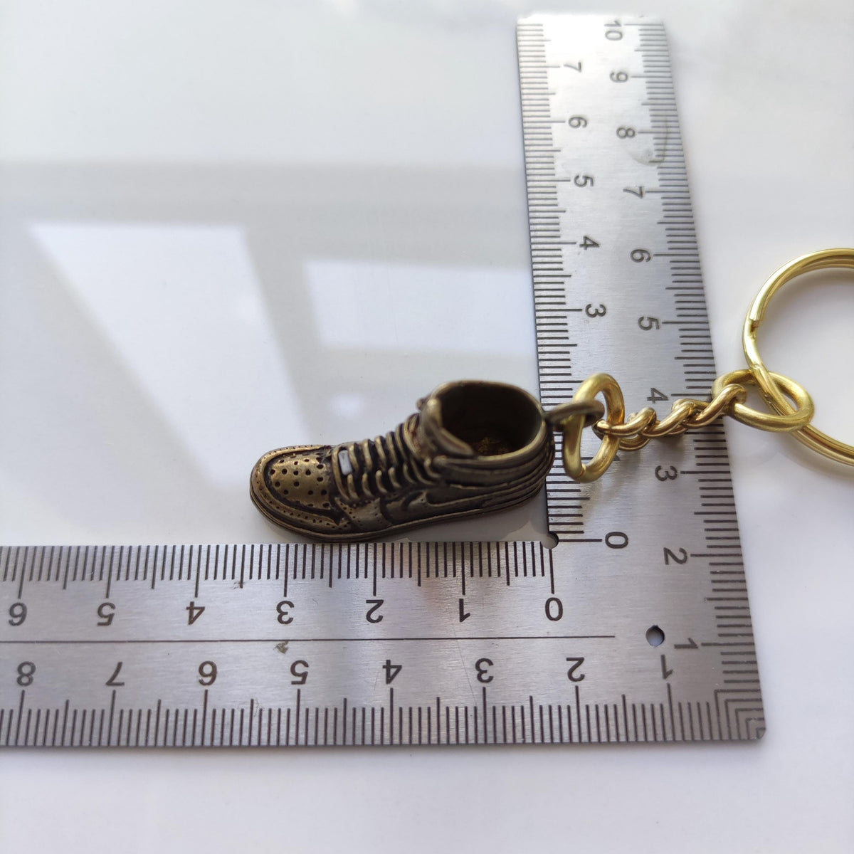 Brass Sneaker Keychain — Vintage Mini Shoe Charm for Streetwear Collectors & Sneakerheads