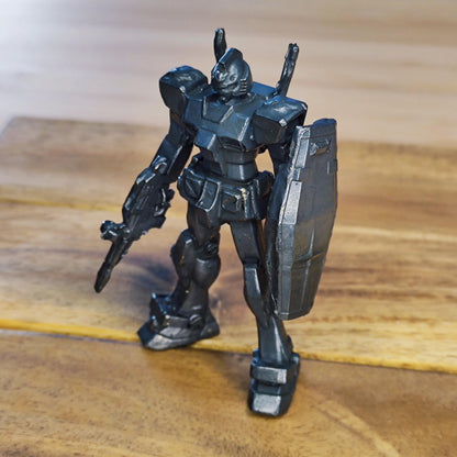 Black Brass Mecha Mobile Suit Figurine — Sci-Fi Robot Desk Sculpture & Anime Collector Piece