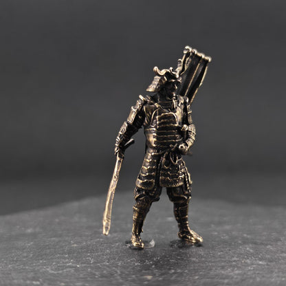 Tiny Brass Samurai Figurine – Horned Helmet, Handcrafted Miniature Collectible