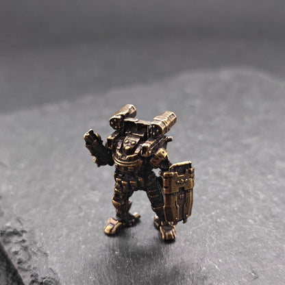 Brass Mech Warrior Miniature – Sci-Fi Robot Collectible for Terrarium, Diorama & Desktop