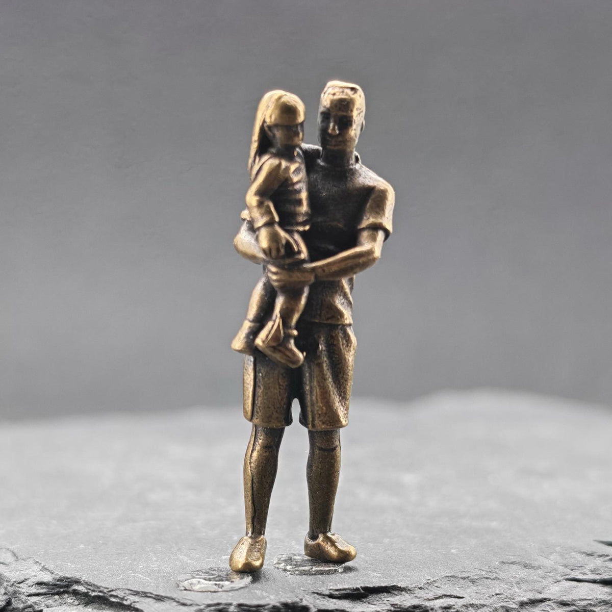 Brass Father & Daughter Figurine – Miniature Family Sculpture Collectible