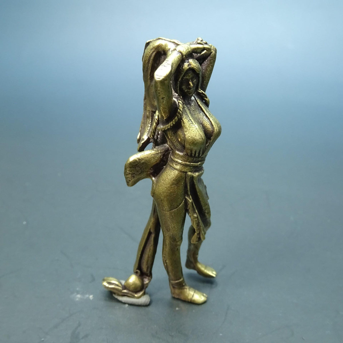 Brass Elegant Figure Figurine — Traditional Beauty Sculpture & Cultural Desk Collectible
