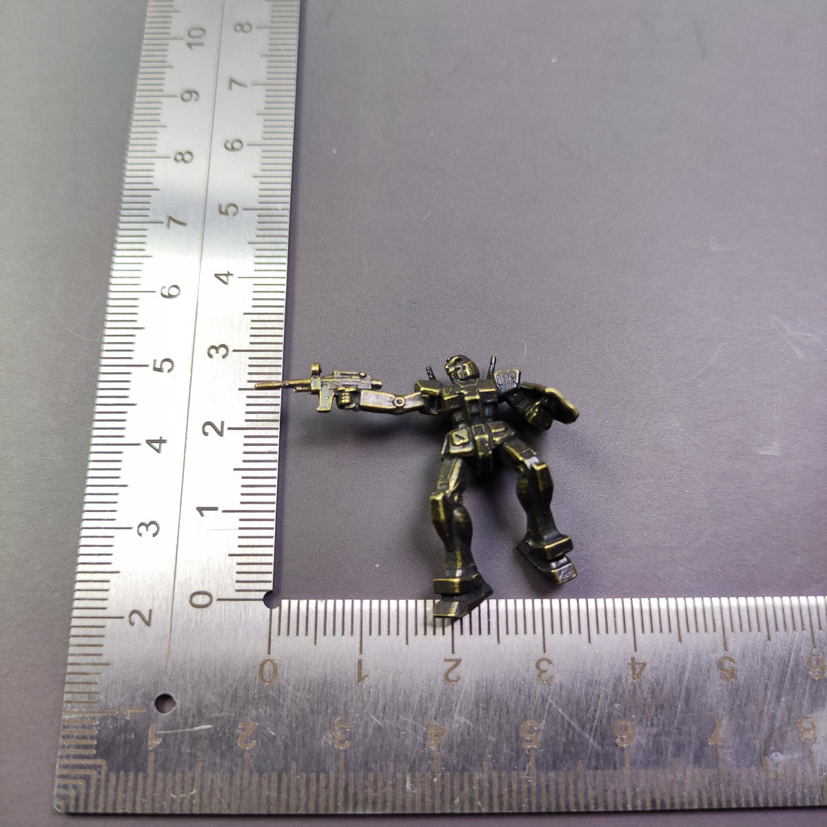 Brass Mecha Mobile Suit Warrior Figurine — Sci-Fi Robot Desk Sculpture & Anime Collector Piece