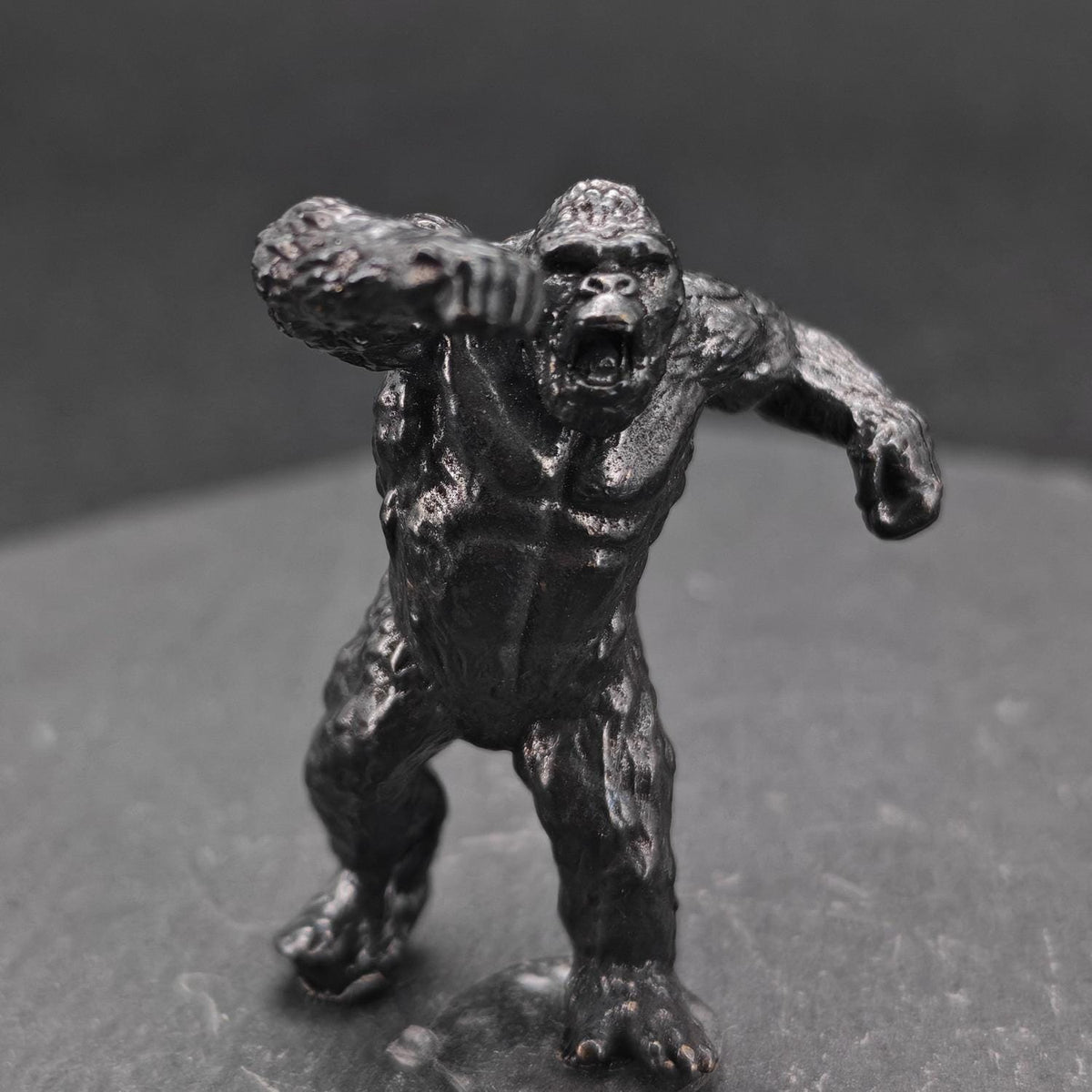 Brass Giant Gorilla Figurine — Oxidised Black Monster Desk Sculpture & Film Fan Collectible