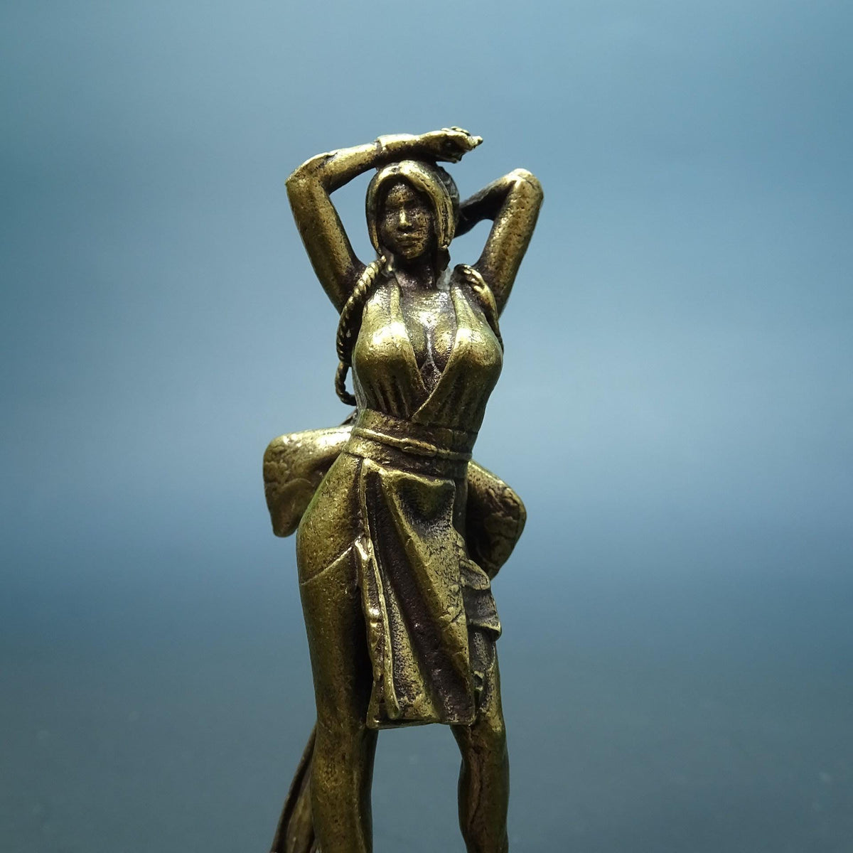 Brass Elegant Figure Figurine — Traditional Beauty Sculpture & Cultural Desk Collectible