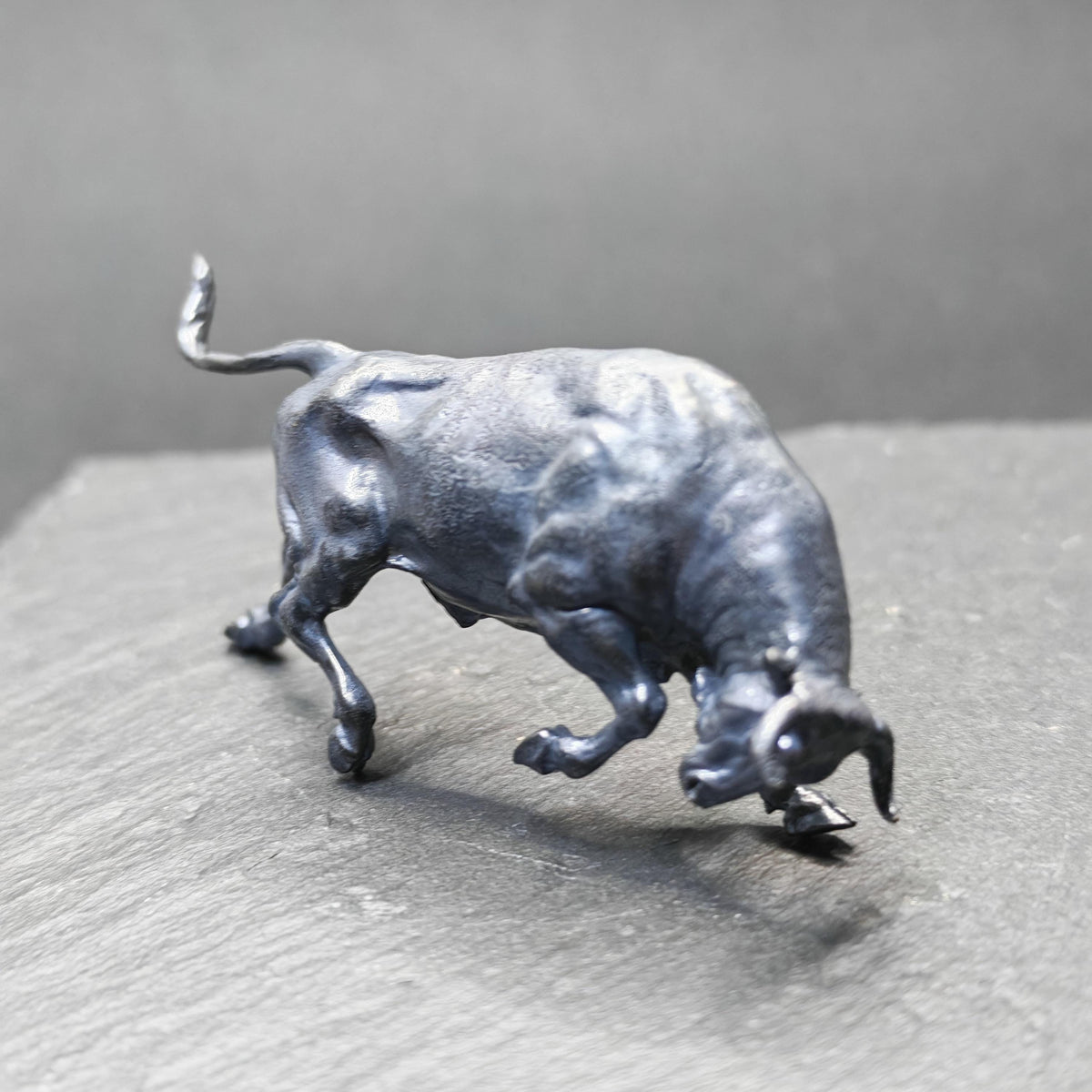 Brass Bull Figurine – Antique Finish, Handcrafted Desk Collectible