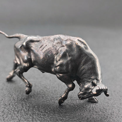 Brass Bull Figurine – Antique Finish, Handcrafted Desk Collectible