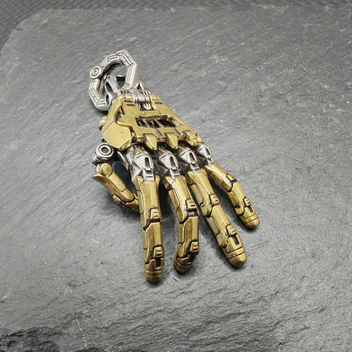 Articulated Mechanical Hand Pendant – Steampunk Wearable Sculpture in White Bronze & Brass