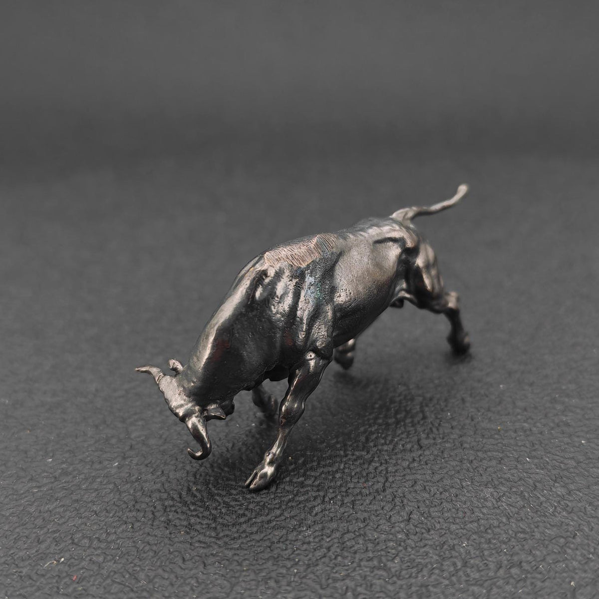 Brass Bull Figurine – Antique Finish, Handcrafted Desk Collectible