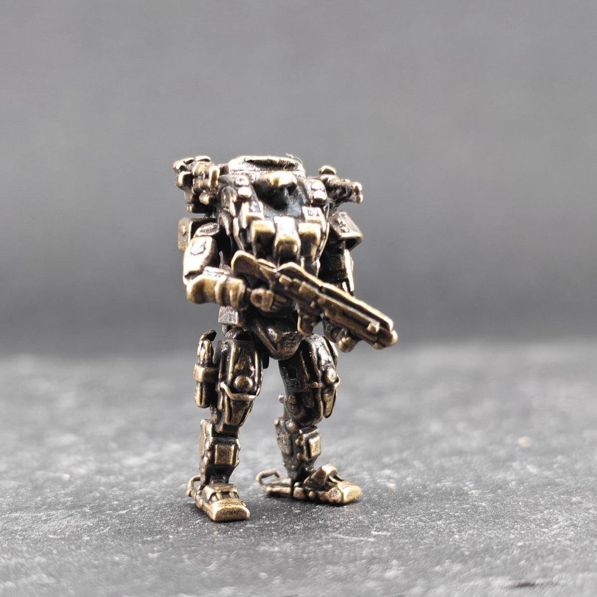 Brass Apocalypse Mecha Miniature – Original Sci-Fi Diorama Collectible Figure