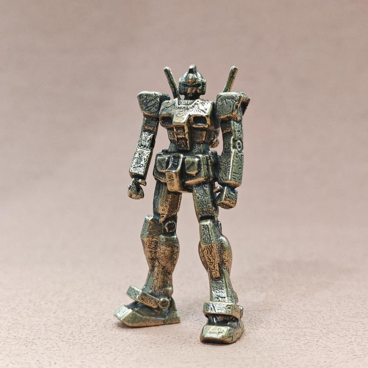 Brass Mecha Mobile Suit Figurine — Sci-Fi Robot Desk Sculpture & Anime Collector Piece