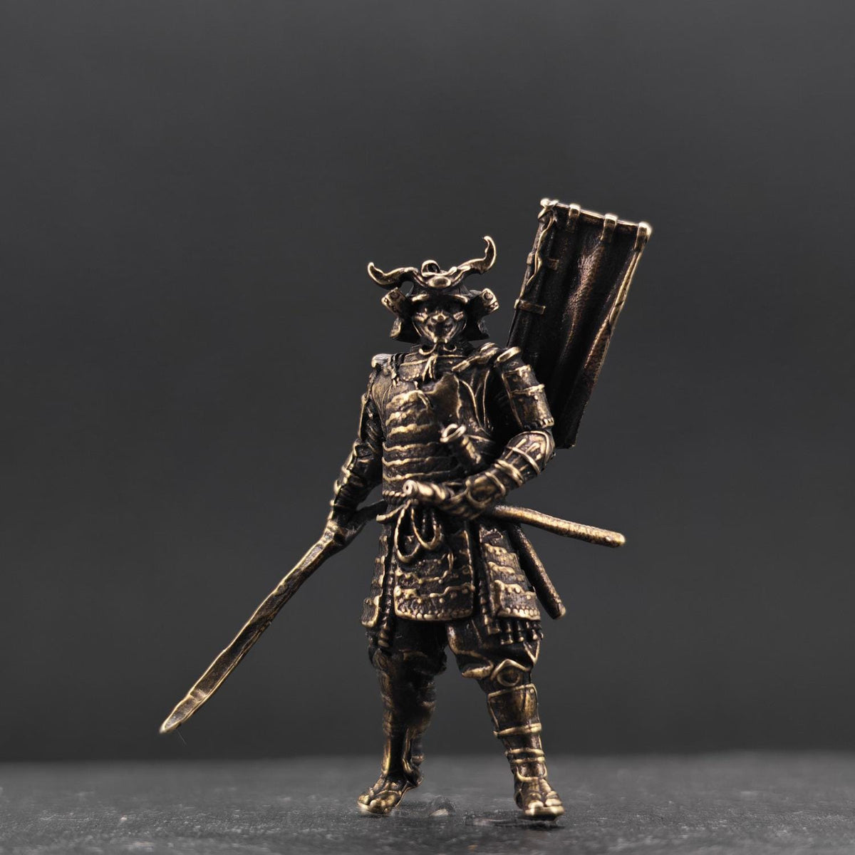 Tiny Brass Samurai Figurine – Horned Helmet, Handcrafted Miniature Collectible