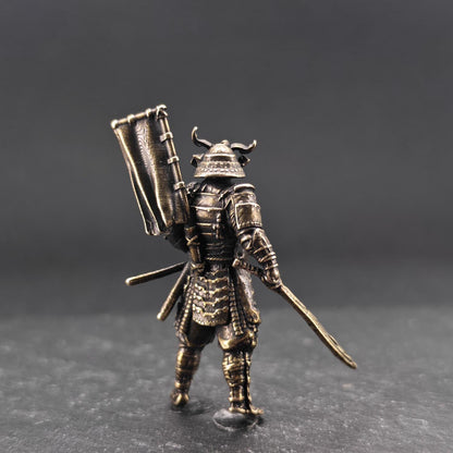 Tiny Brass Samurai Figurine – Horned Helmet, Handcrafted Miniature Collectible