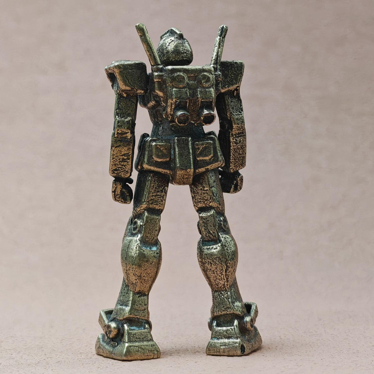 Brass Mecha Mobile Suit Figurine — Sci-Fi Robot Desk Sculpture & Anime Collector Piece