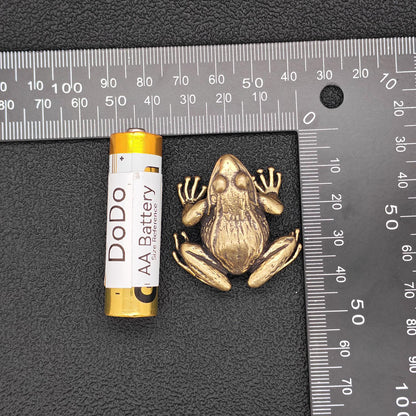 Brass Frog Figurine – Vintage Lucky Toad Collectible for Desk, Shelf & Feng Shui Display